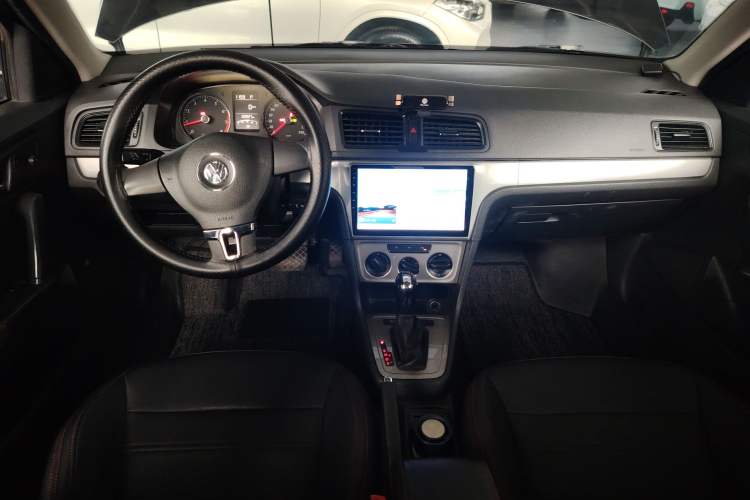 Used Volkswagen Lavida 2013 Revised Classic 1.6L Automatic Fashion Edition