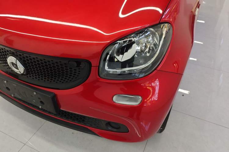 Used  forfour 2016 1.0L 52 kW Passion Edition