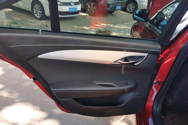 Used Cadillac ATS-L 2017 28T Fashion Edition
