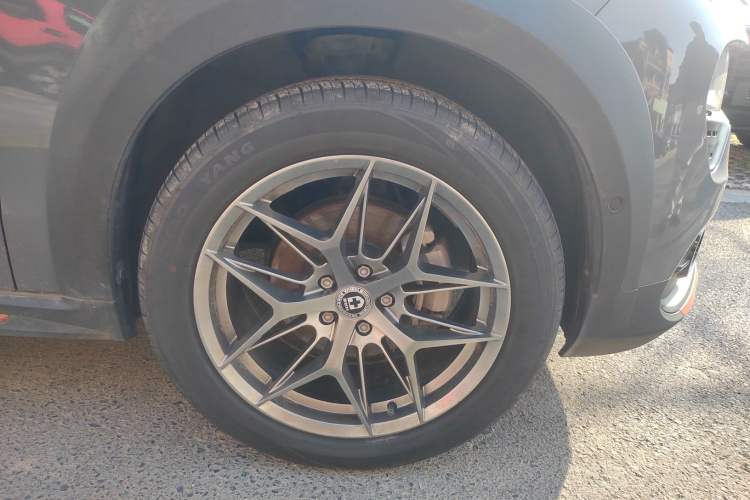 Used Lynk & Co 02 2018 1.5T DCT Two-Wheel Drive Zhaopu Version China V Standard
