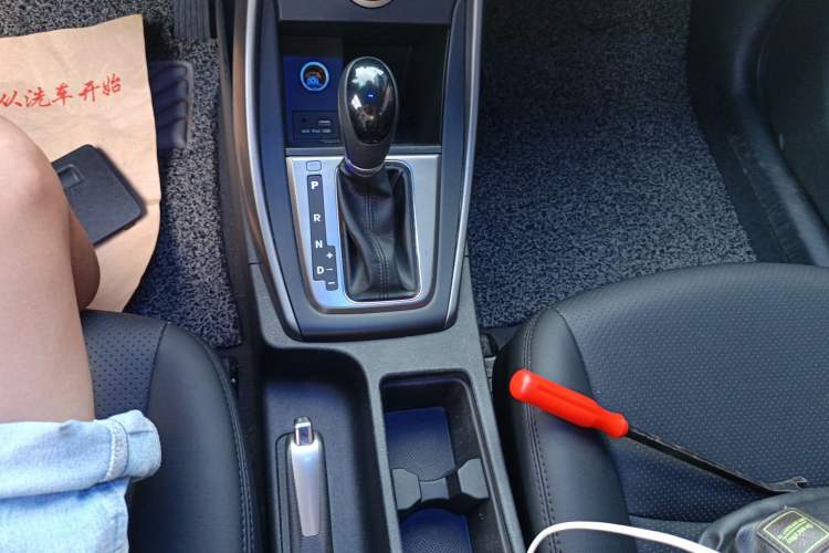 Used Hyundai Elantra 2016 1.6L Automatic Smart Version