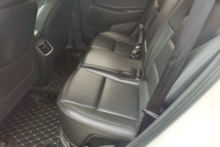 Used Hyundai Tucson 2015 1.6T Dual-Clutch Two-Wheel-Drive Smart Model
