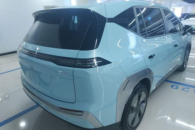 Used AION Y 2023 Younger
