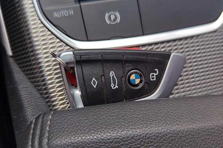 TDK.VehicleDetails.img