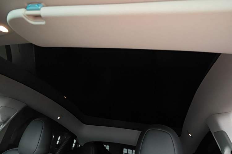 Used Tesla Model Y 2024 Rear-Wheel-Drive Version