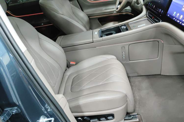 Used Hima AITO M9 2024 Range-Extended Ultra Version 52 kWh 5-Seater Model
