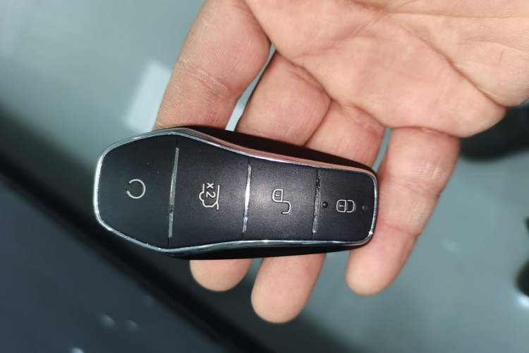 TDK.VehicleDetails.img