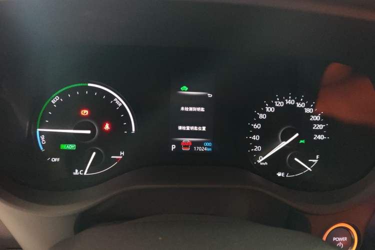 Used Toyota Sienna 2023 2.5L Hybrid Deluxe Edition
