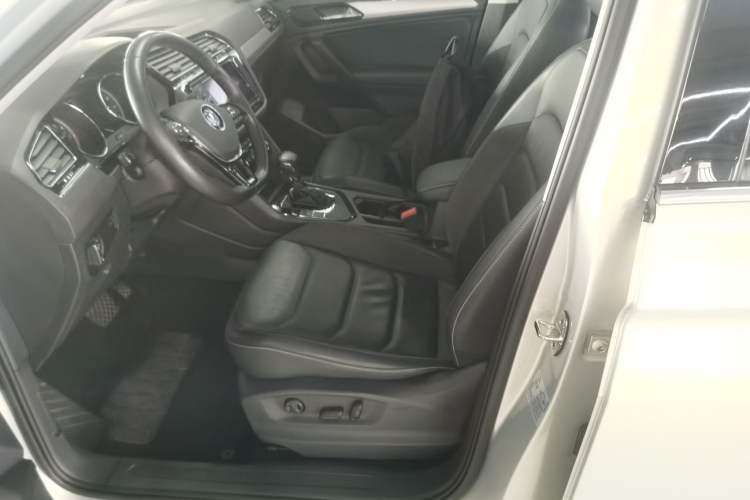 Used Volkswagen Tiguan L 2018 Revised Version 330TSI Automatic Two-Wheel Drive Comfort Edition