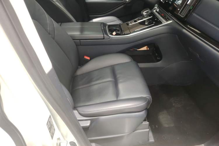 Used GAC Trumpchi M8 2023 Lingxiu Series 390T Deluxe Edition
