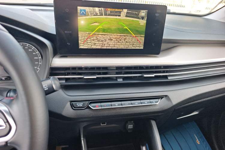 Used Geely Auto Vision X3 2021 PRO 1.5L CVT Deluxe Model
