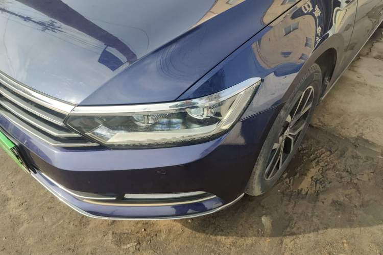 Used Volkswagen Variant 2018 380TSI Two-Wheel Drive Comfort Edition
