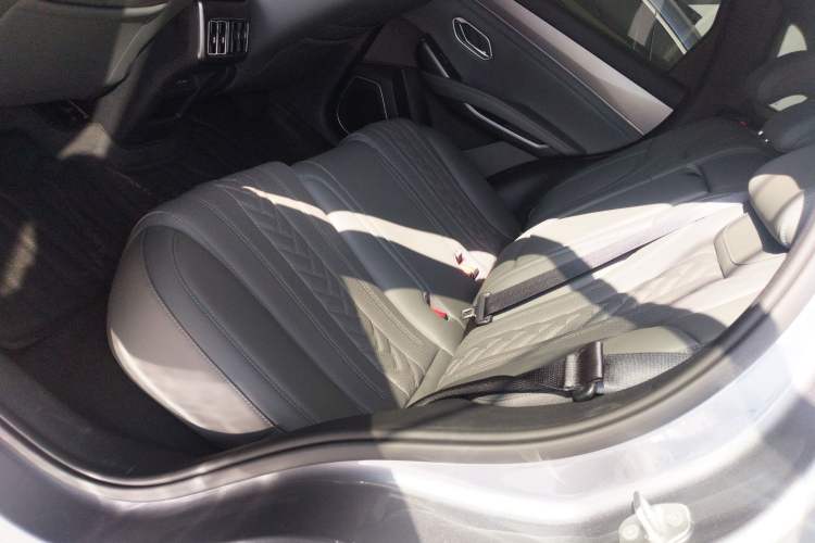 Used BYD Song L DM-i 2025 Intelligent Driving Version 160 km Beyond-Range Type