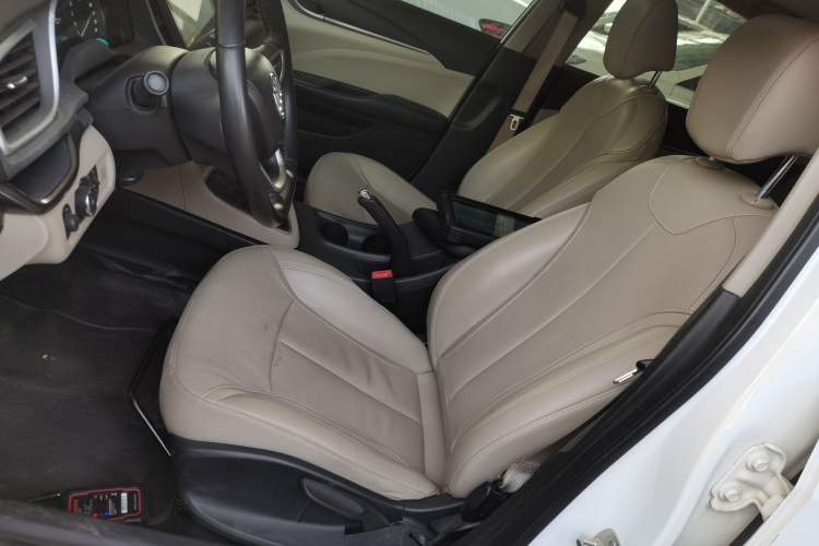 Used Buick GT 2018 15T Manual Elite Version China V Standard
