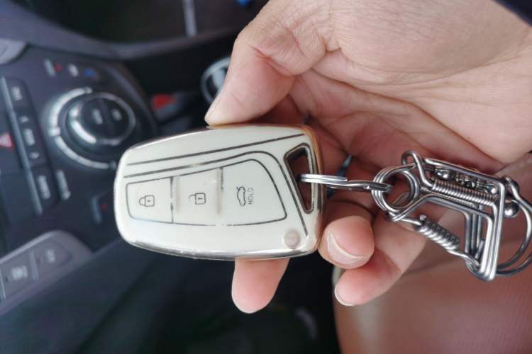 Used Hyundai Santa Fe 2017 2.0T Automatic All-Wheel Drive Smart 7-Seater