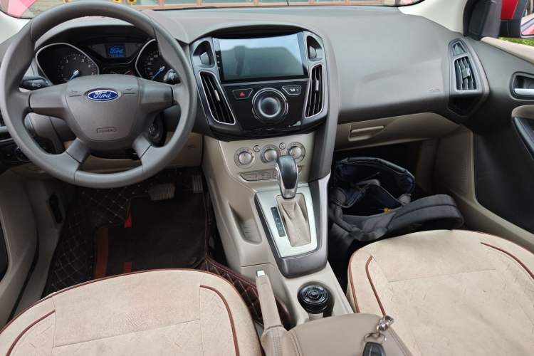 Used Ford Focus 2012 Sedan 1.6L Automatic Comfort Model
