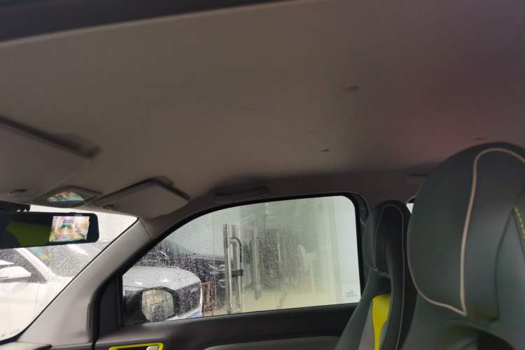 Used Wuling Hongguang MINIEV 2022 GAMEBOY 200km Gaming Edition with Lithium Iron Phosphate
