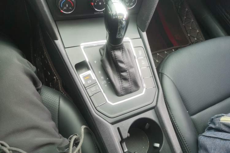 Used Volkswagen Lamando 2019 230TSI DSG Fashion Edition China V Standard
