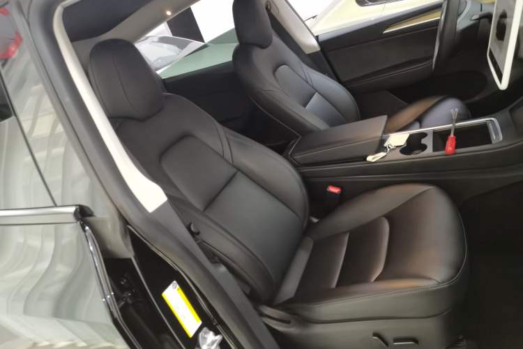 Used Tesla Model Y 2022 Rear-Wheel-Drive Version