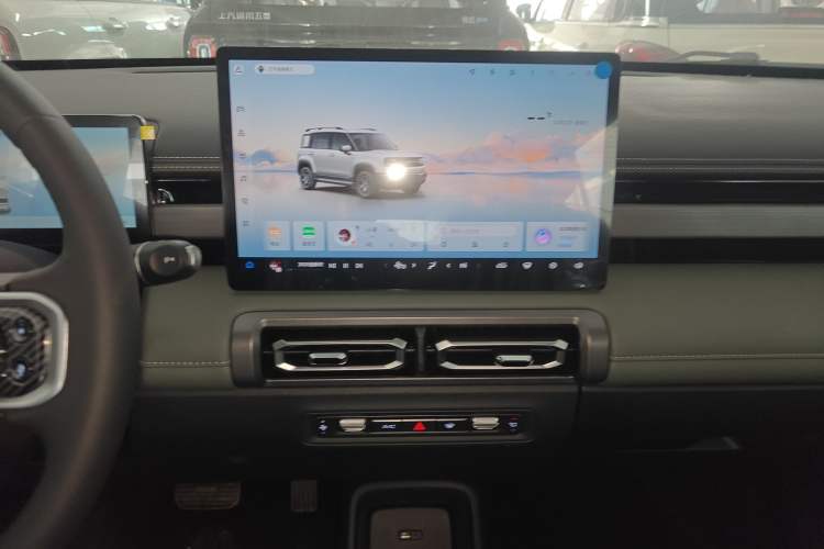 Used Baojun Spark EUV 
