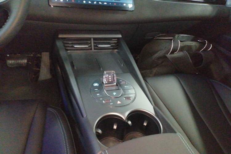 Used BYD Seal 06 New Energy 2025 DM-i Smart Drive 80KM Luxury Model
