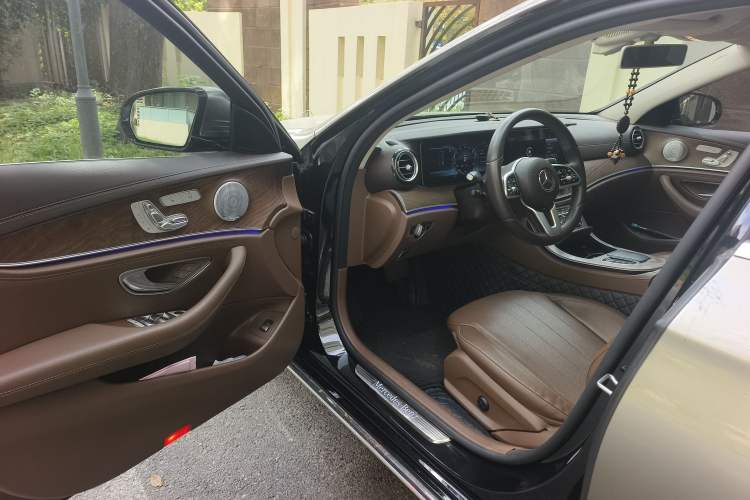 Used Mercedes-Benz E-Class 2019 Facelifted E 300 L Stylish Version
