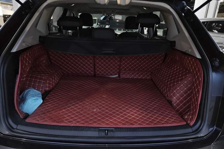 Used Volkswagen Tayron 2019 330TSI Two-Wheel Drive Luxury Model China VI Standard