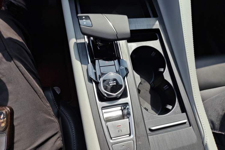 Used Changan CS75 PLUS 2026 Model, Smart Champion Edition 1.5T New Blue Whale Smart Navigation Version