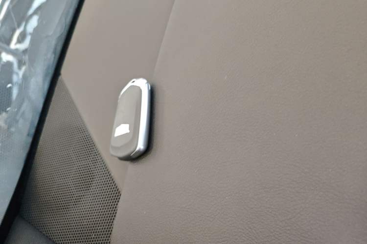 Used Cadillac XT4 2018 28T Two-Wheel Drive Tech Version