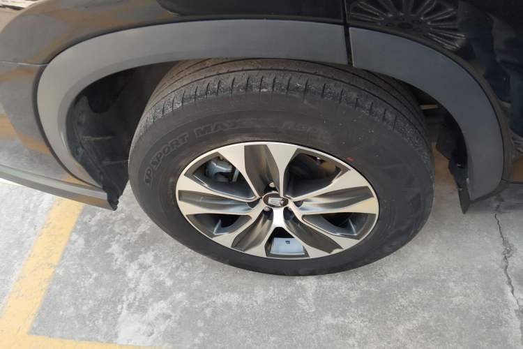 Used Toyota Crown Kluger 2022 2.5L HEV Two-Wheel Drive Entry Version
