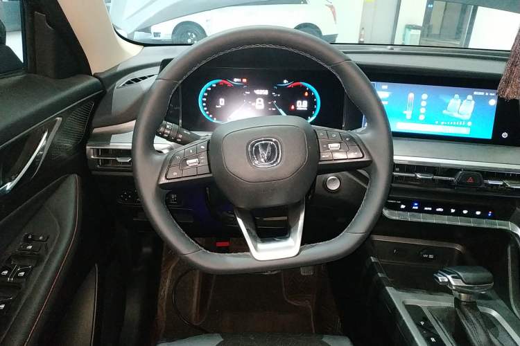 Used Changan CS35PLUS 2021 Blue Whale NE 1.4T DCT Luxury Model
