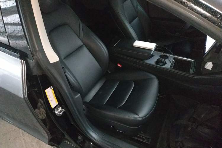 Used Tesla Model 3 2022 Rear-Wheel-Drive Version