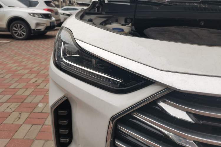 Used JETOUR X70 2021 Zhuge 1.6T DCT Junshi 7-Seater