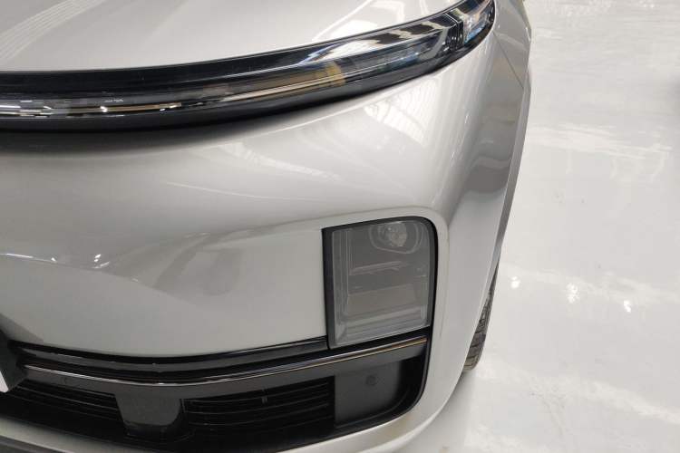 Used Li Auto L8 2023 Air model
