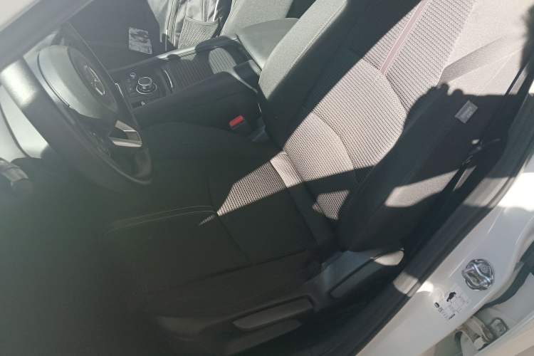 Used Mazda Mazda 3 Axela 2019 Cloud-Controlled Sedan 1.5L Automatic Luxury Model China VI Standard
