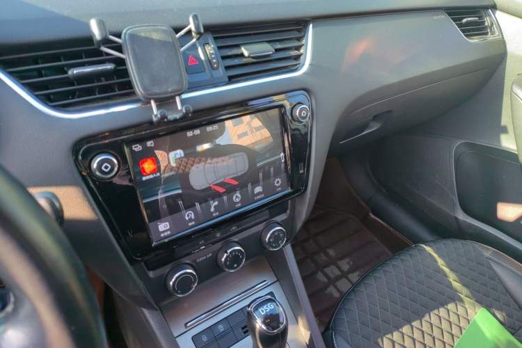 Used Skoda Octavia 2018 TSI230 DSG Luxury Edition