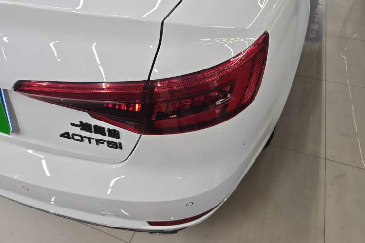 Used Audi A4L 2017 Plus 40 TFSI Ambition Model
