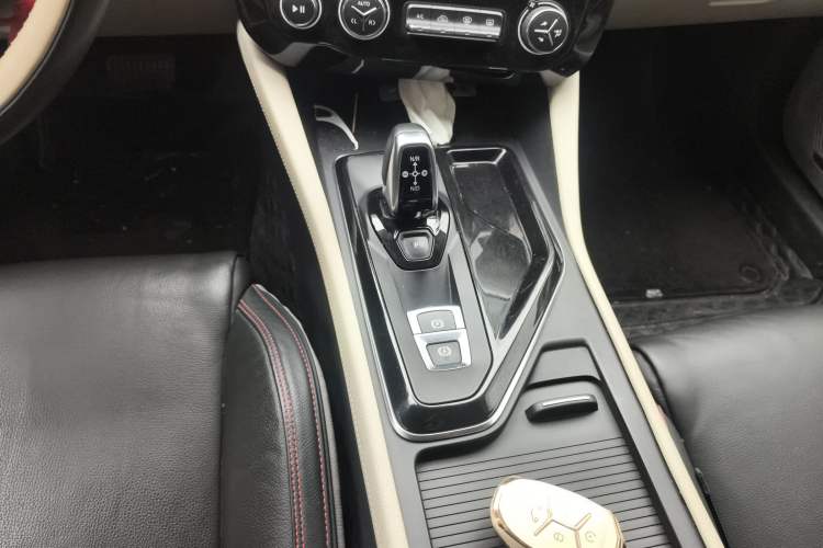 Used Lynk & Co 02 2018 1.5T DCT Two-Wheel Drive Zhaopu Version China V Standard
