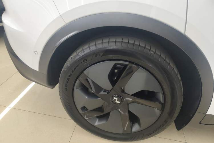 Used ONVO L60 2024 60 kWh Rear-Drive Version
