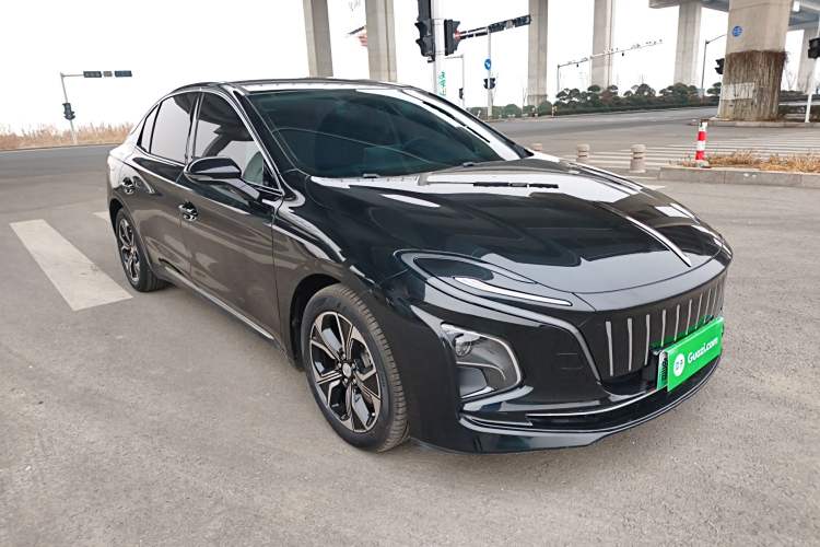 Used Hongqi E-QM5 2023 Base Travel Edition
