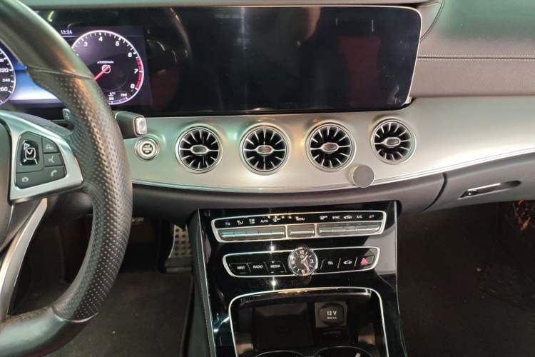 Used Mercedes-Benz E-Class 2017 E 200 4MATIC Coupe