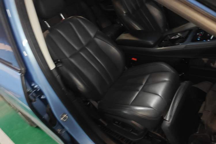 Used Nio ES8 2018 355 km Base Version 7-Seater Edition