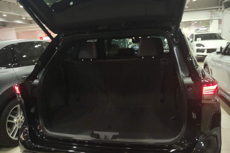 Used Toyota Crown Land Cruiser 2023 2.5L HEV Four-Wheel Drive Prestige Edition
