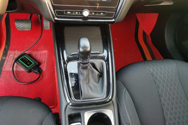 Used Roewe i5 2020 1.5L Automatic 4G Connected Linghao Edition