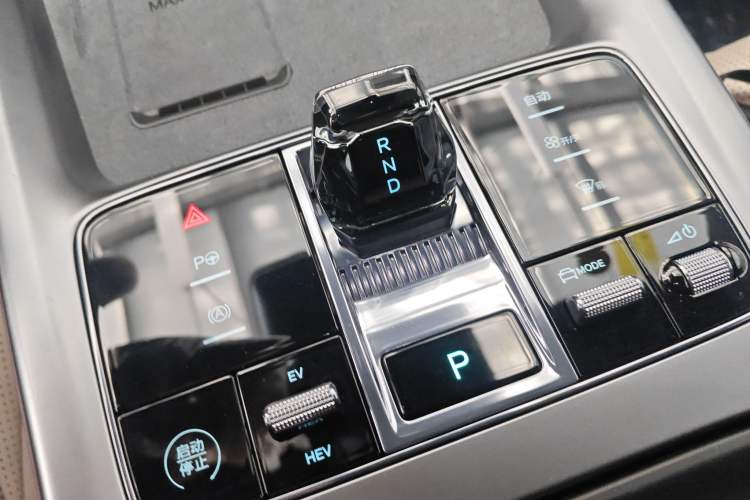 Used BYD Seal 07 DM-i 2025 Intelligent Driving Version DM-i 1.5L 125 km Prestige Edition
