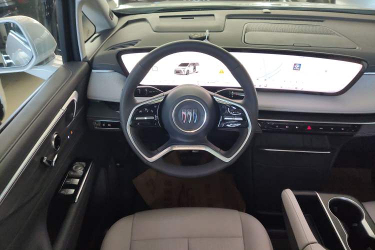 Used Buick GL8 2025 Lu Zun Deluxe Edition