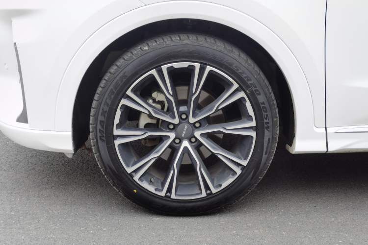 Used JETOUR X70 2021 Zhuge 1.6T DCT Junshi 7-Seater
