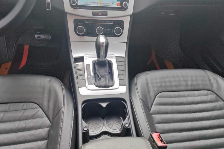 Used Volkswagen Magotan 2016 1.8TSI Smart Comfort Model
