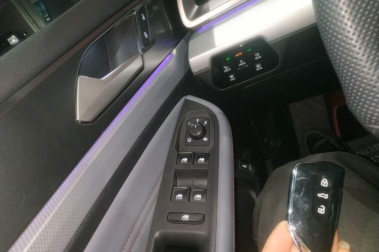 Used Volkswagen Lamando 2023 Lavida L 280TSI DSG Cool & Spicy Edition