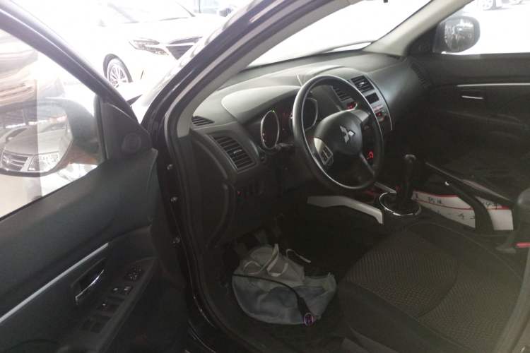 Used Mitsubishi ASX 2013 1.6L Manual Two-Wheel Drive Standard Edition